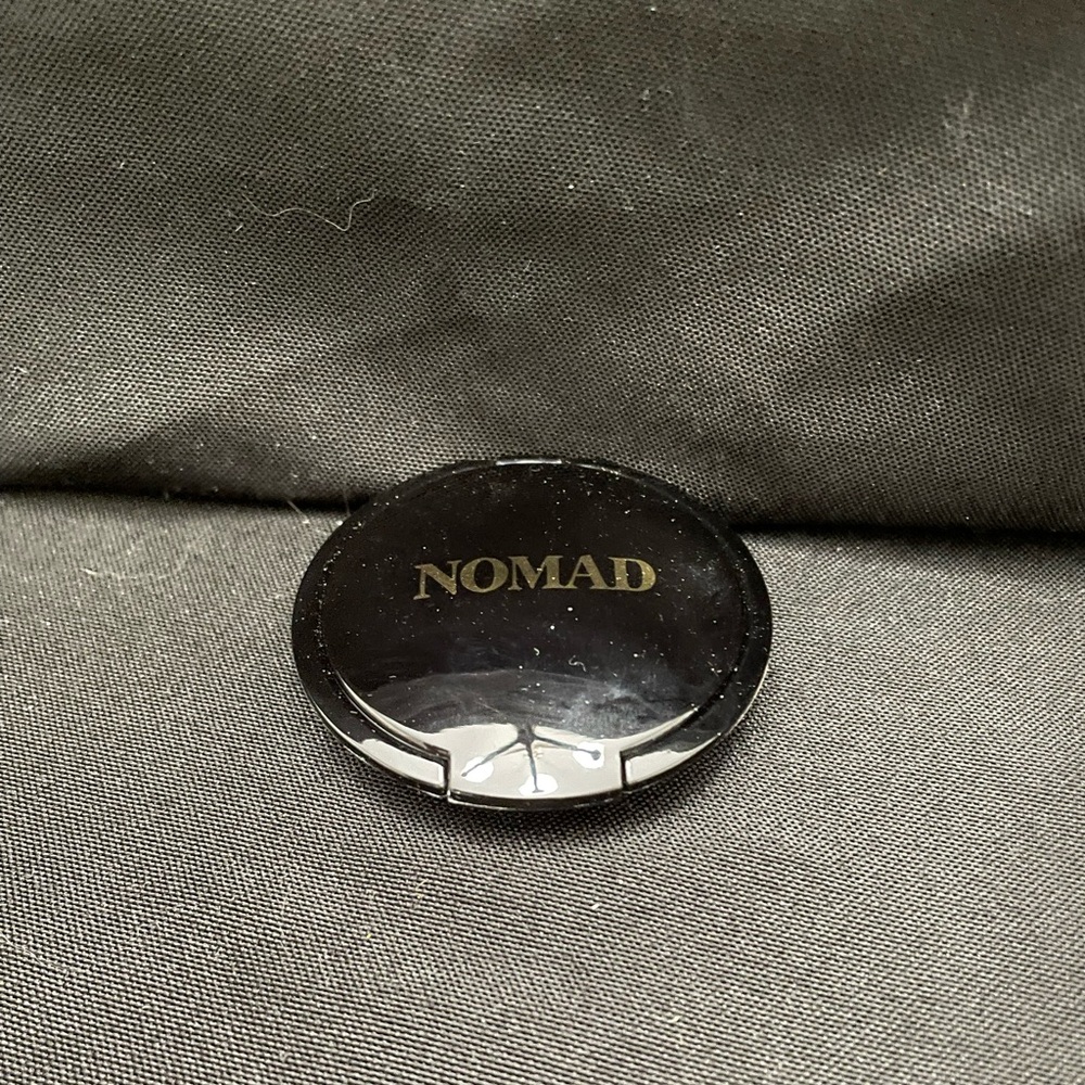 Blush - Picture 2 of 3